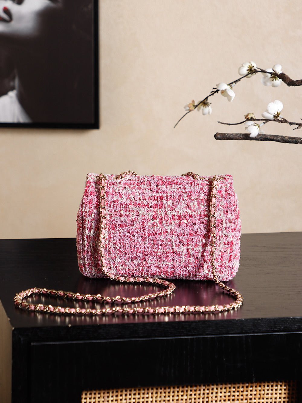 CHANEL 25S FLAP BAG 21 CM IN PINK SEQUINED TWEED WITH GOLD HARDWARE - Image 17
