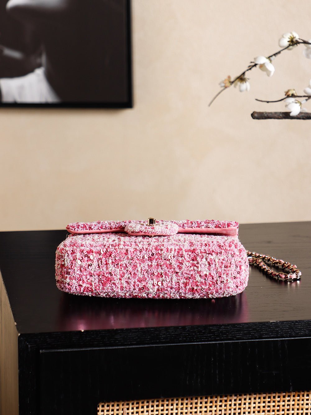 CHANEL 25S FLAP BAG 21 CM IN PINK SEQUINED TWEED WITH GOLD HARDWARE - Image 16