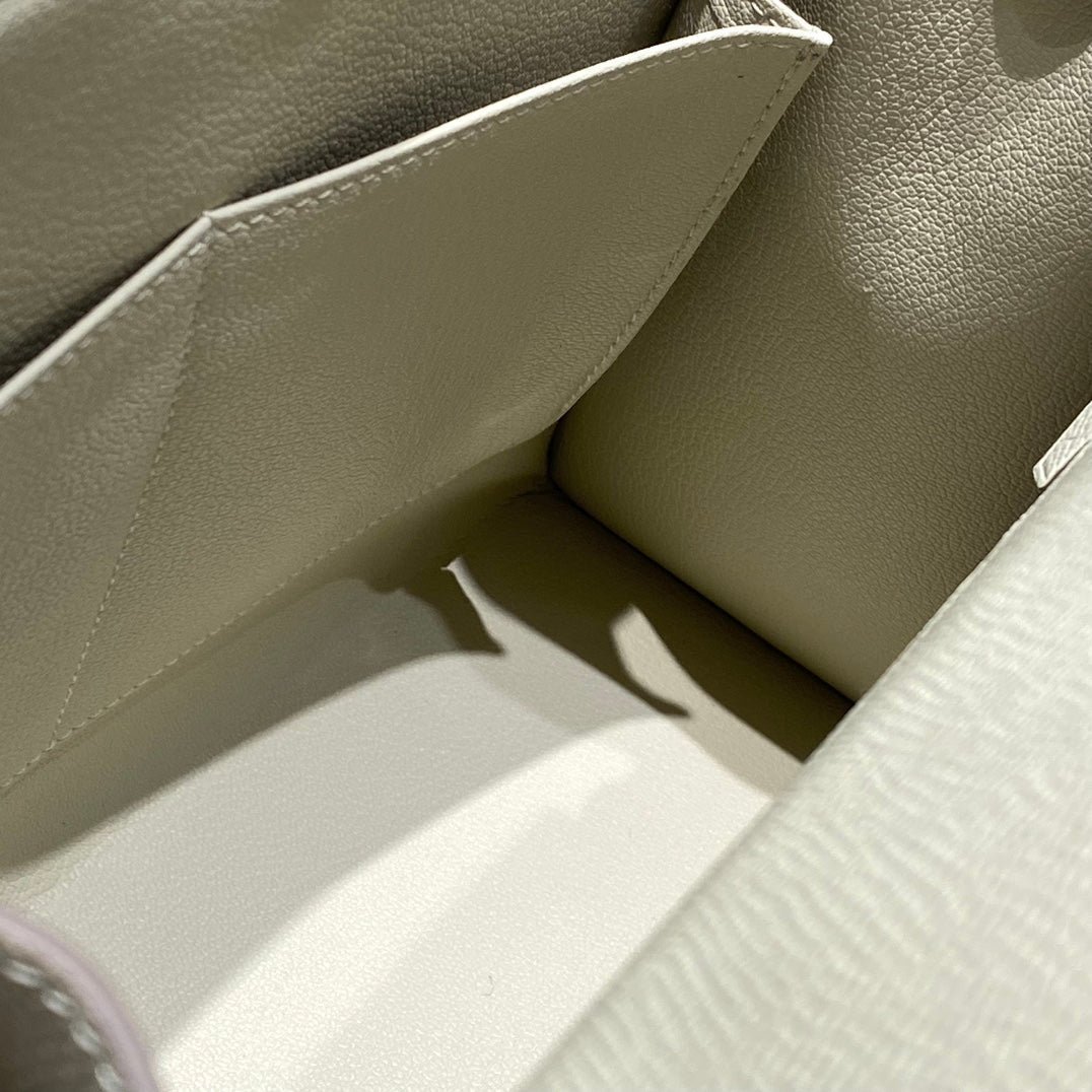 KELLY 28CM IN NATA EPSOM CALFSKIN SILVER HARDWARE - Image 6