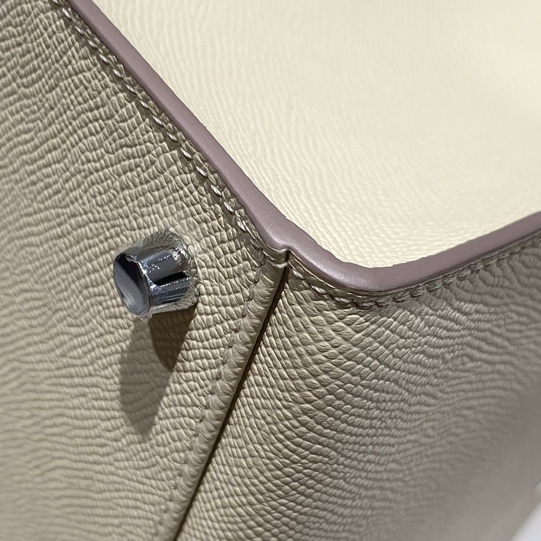 KELLY 28CM IN NATA EPSOM CALFSKIN SILVER HARDWARE - Image 5