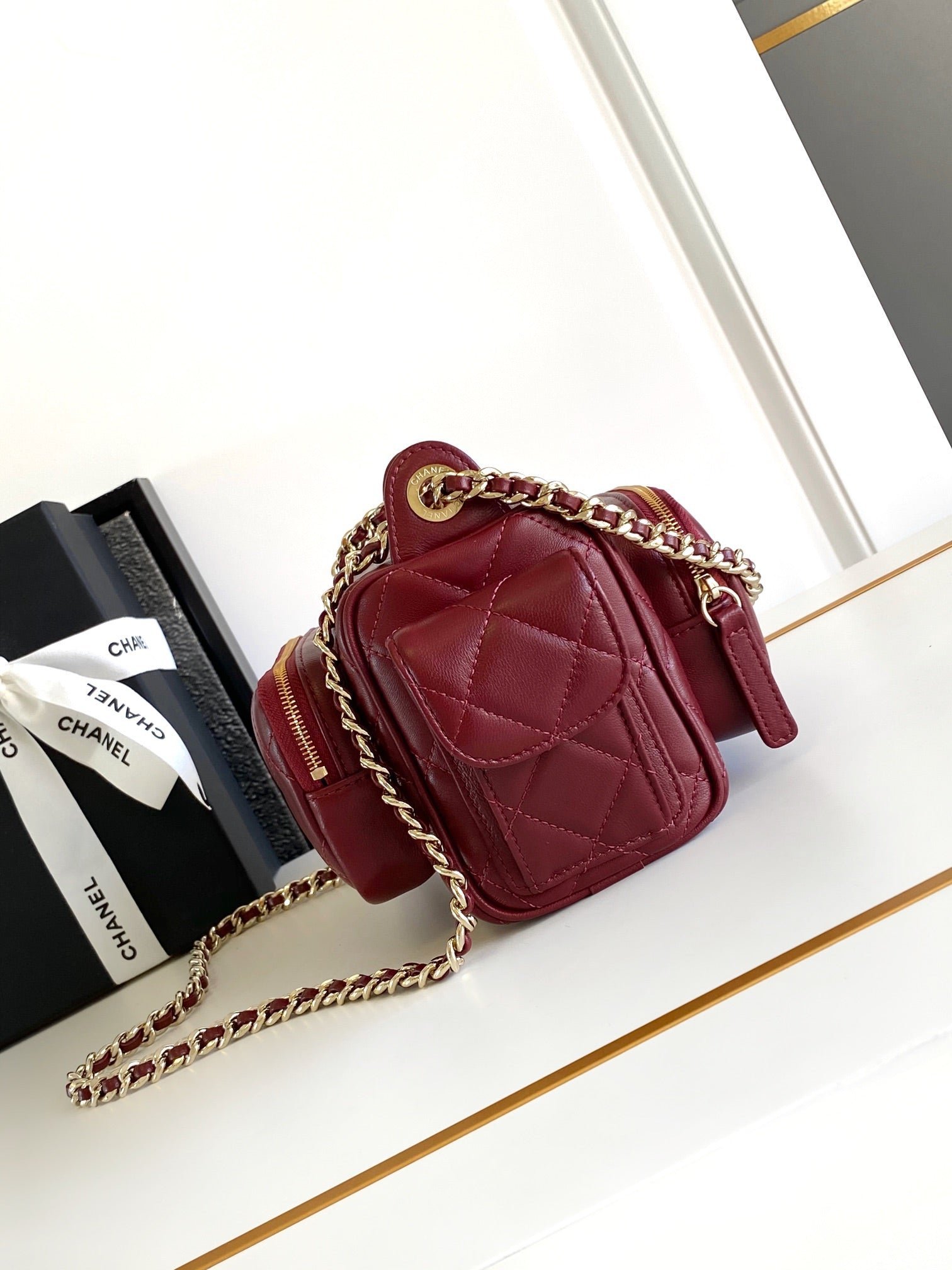 CHANEL 25S CAMERA BAG 23 IN DARK RED LAMBSKIN WITH GOLD HARDWARE - Image 11