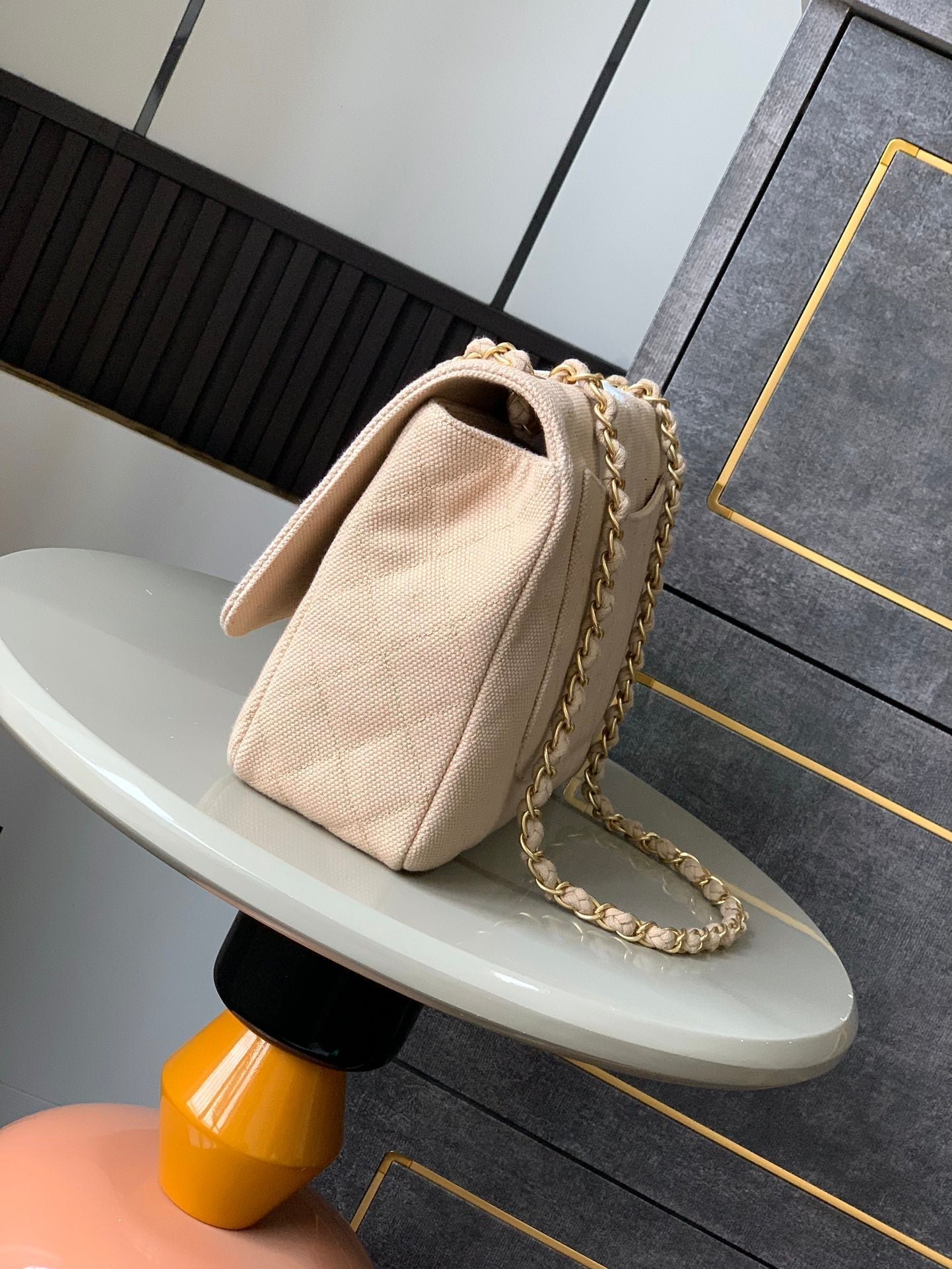CHANEL 25S CLASSIC FLAP 26 CM IN LIGHT BEIGE CANVAS EMBROIDERED MOTIF WITH GOLD HARDWARE - Image 3