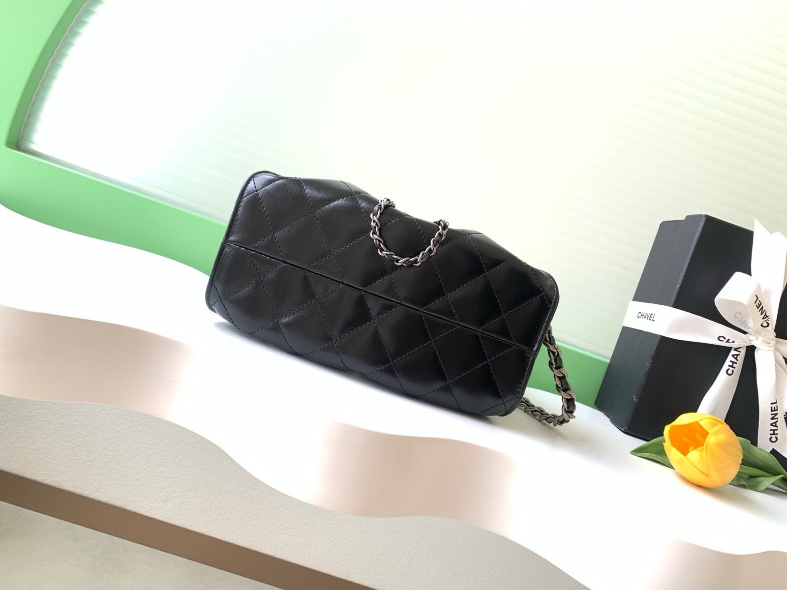 CHANEL 26S HOBO BAG 22 IN BLACK CALFSKIN - Image 3