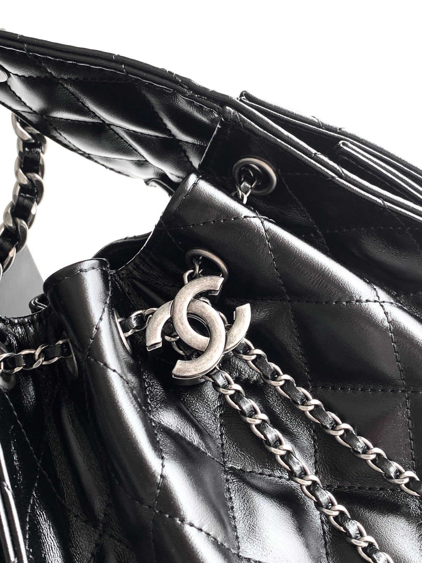 CHANEL 26S HOBO BAG 30 IN BLACK CALFSKIN - Image 13