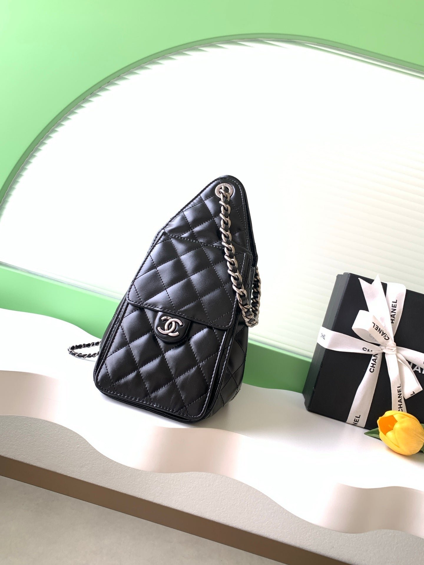 CHANEL 26S HOBO BAG 30 IN BLACK CALFSKIN - Image 3