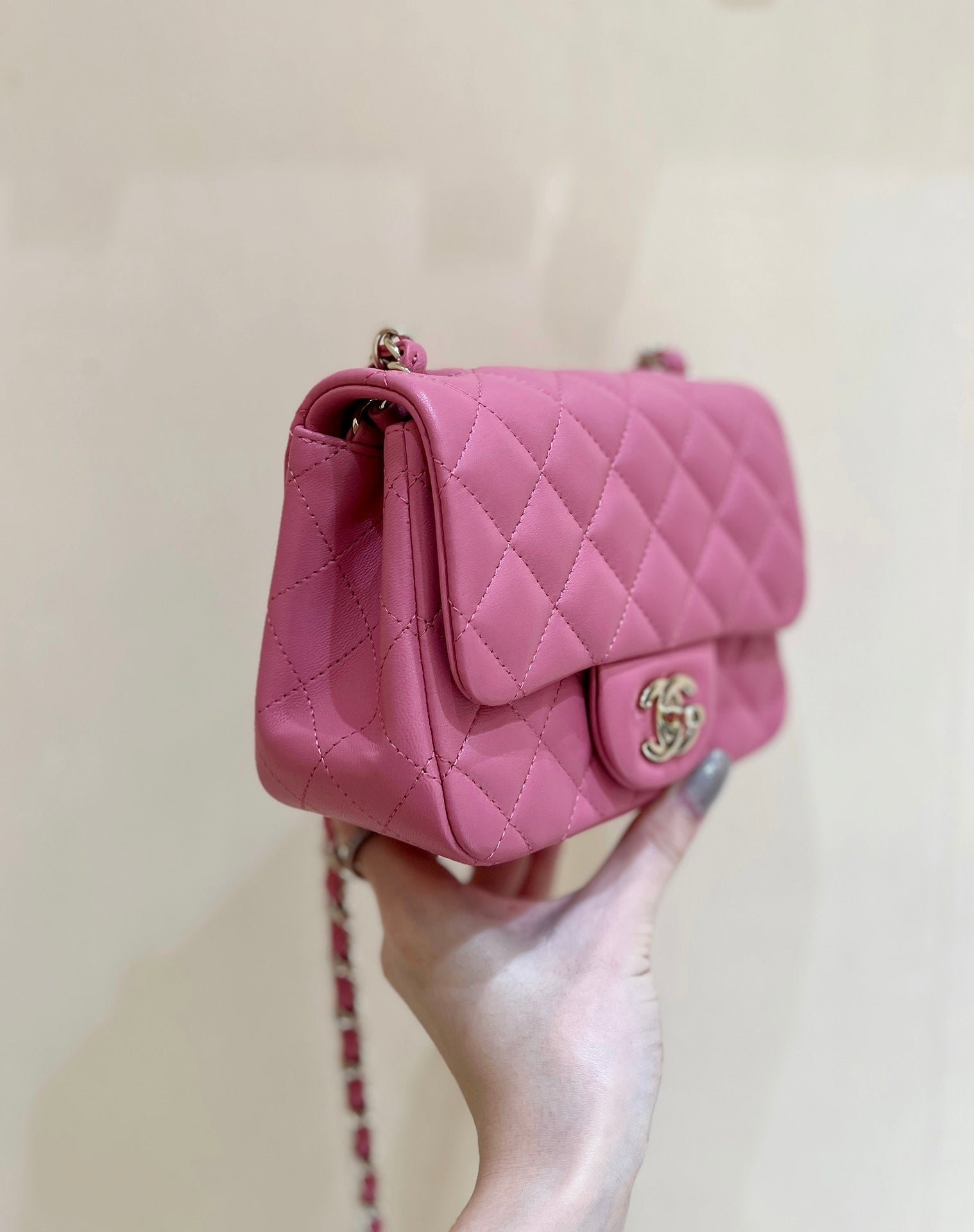 CHANEL 25S FLAP BAG 17 CM IN PINK LAMBSKIN WITH GOLD HARDWARE - Image 3