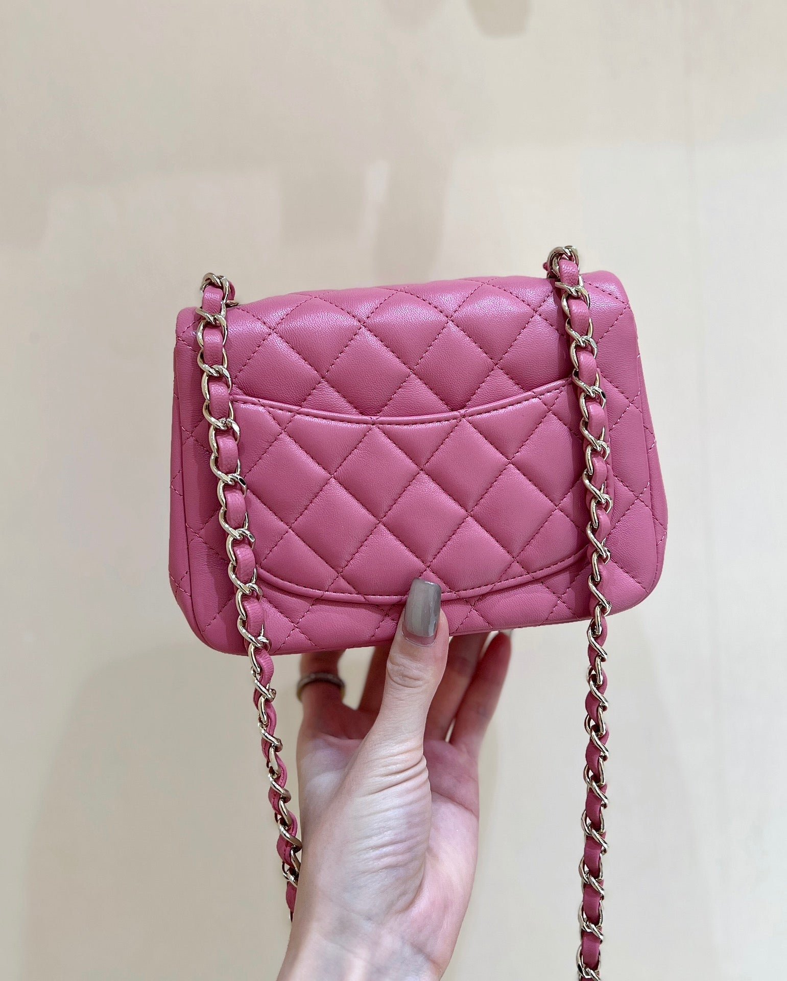 CHANEL 25S FLAP BAG 17 CM IN PINK LAMBSKIN WITH GOLD HARDWARE - Image 10