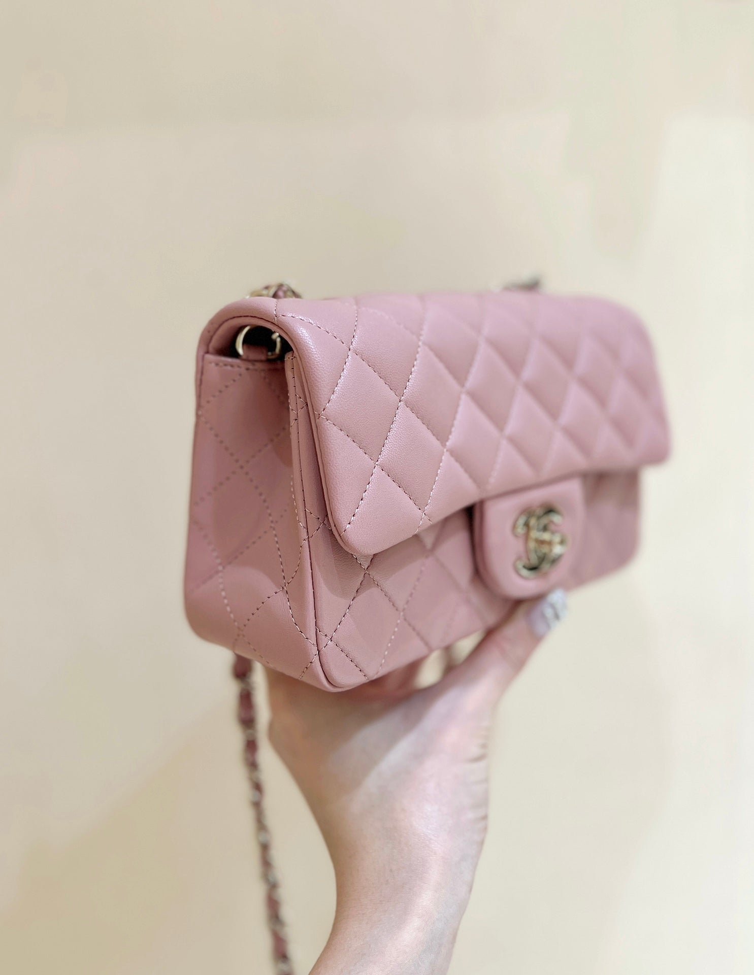 CHANEL 25S FLAP BAG 20 CM IN LIGHT PINK LAMBSKIN WITH GOLD HARDWARE - Image 5