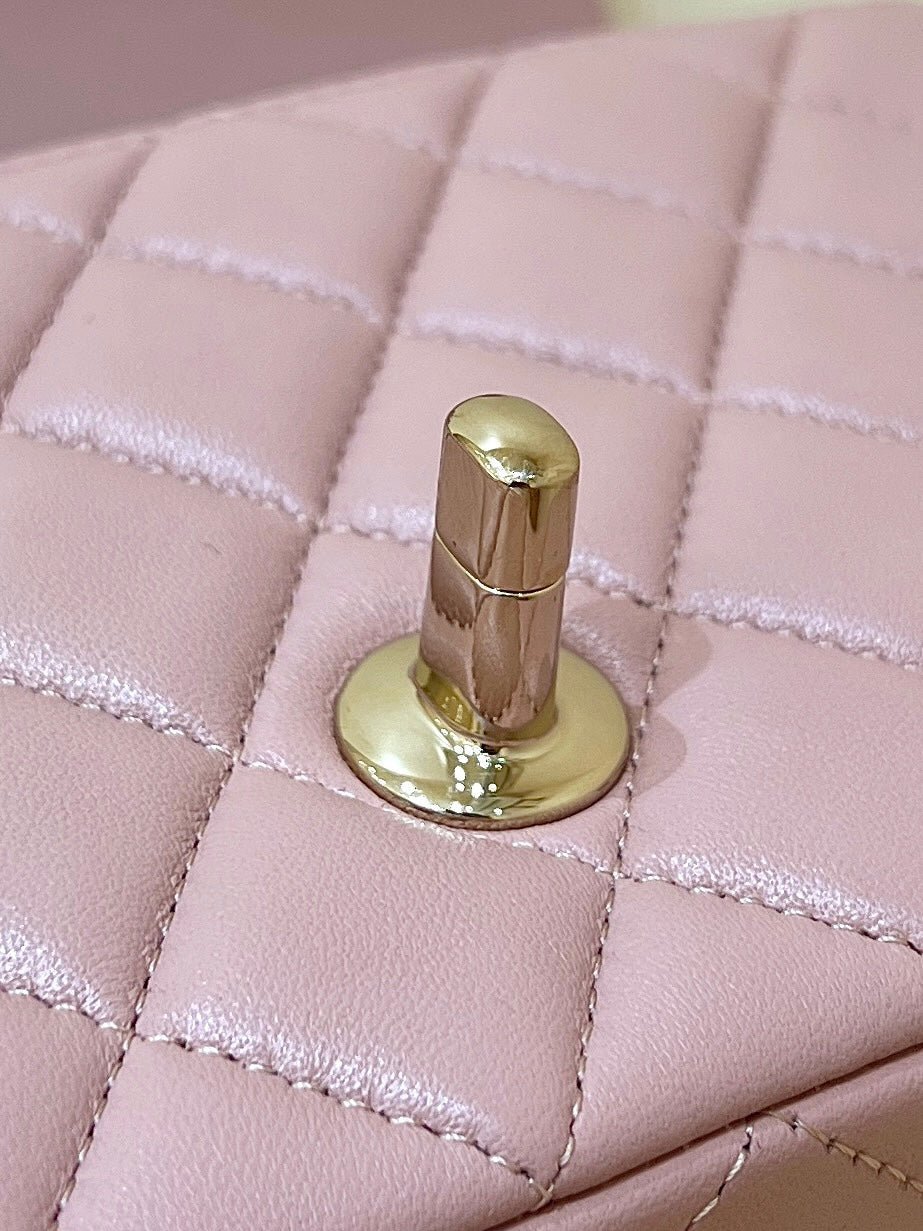 CHANEL 25S FLAP BAG 20 CM IN LIGHT PINK LAMBSKIN WITH GOLD HARDWARE - Image 2