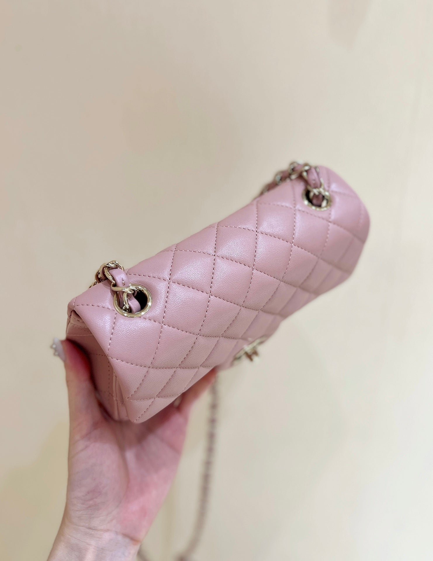 CHANEL 25S FLAP BAG 20 CM IN LIGHT PINK LAMBSKIN WITH GOLD HARDWARE - Image 15