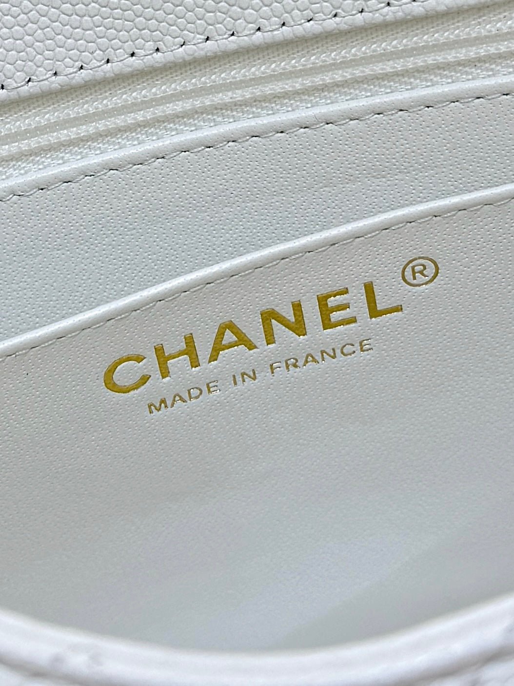 CHANEL 25S MINI SQUARE FLAP BAG 17 IN WHITE CALFSKIN CAVIAR GOLD HARDWARE - Image 9