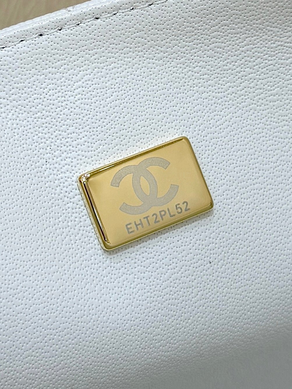 CHANEL 25S MINI SQUARE FLAP BAG 17 IN WHITE CALFSKIN CAVIAR GOLD HARDWARE - Image 8