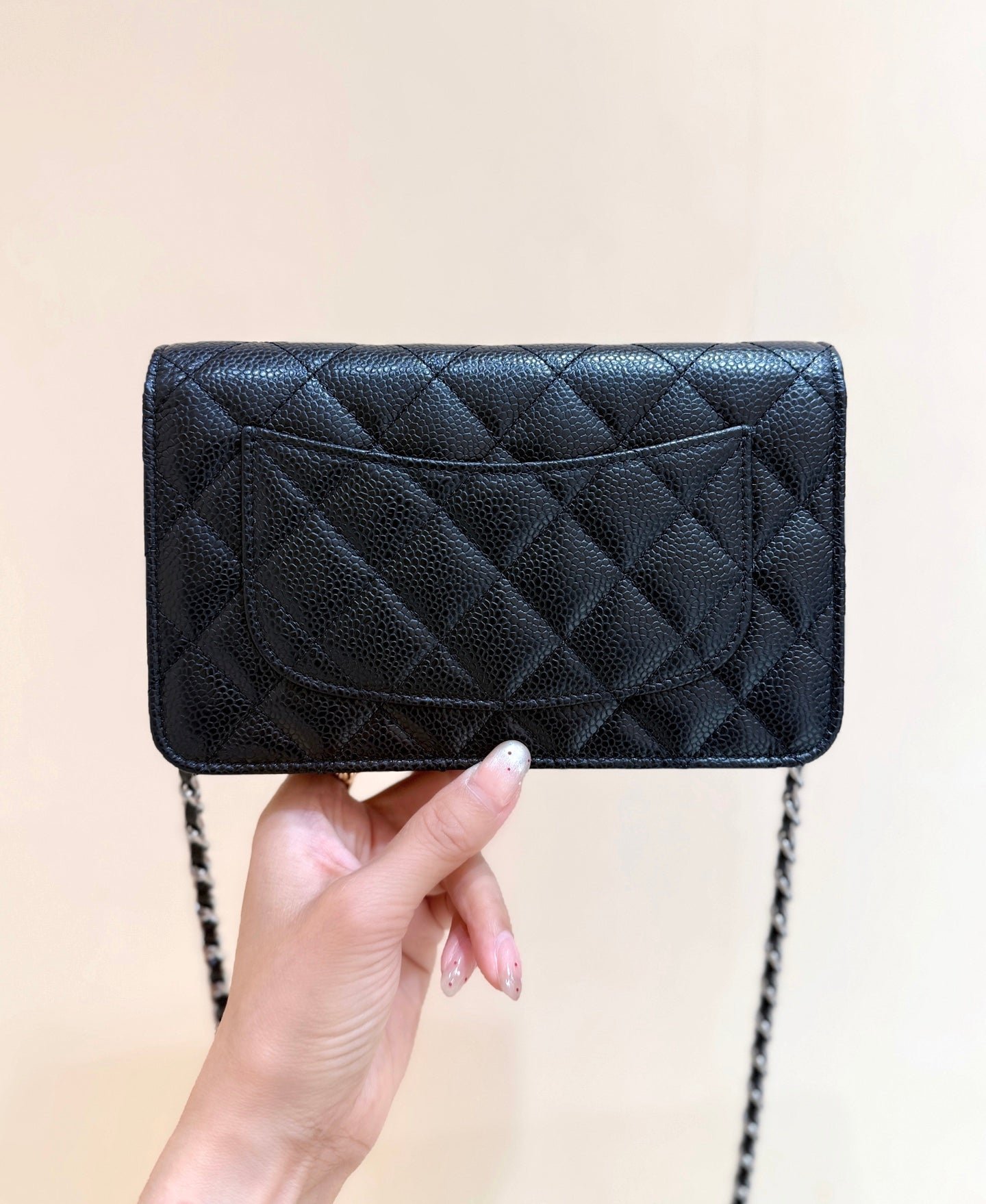 CHANEL 25S MINI FLAP BAG 19 IN BLACK CALFSKIN GOLD HARDWARE - Image 2
