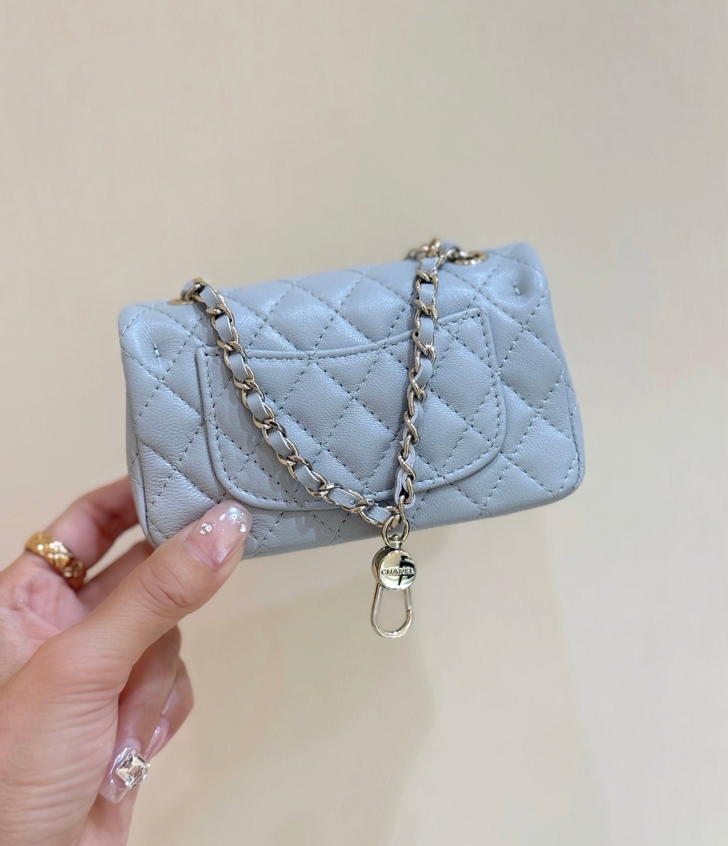 CHANEL 25S FLAP CHARM BAG 13 IN SKY BLUE LAMBSKIN - Image 11