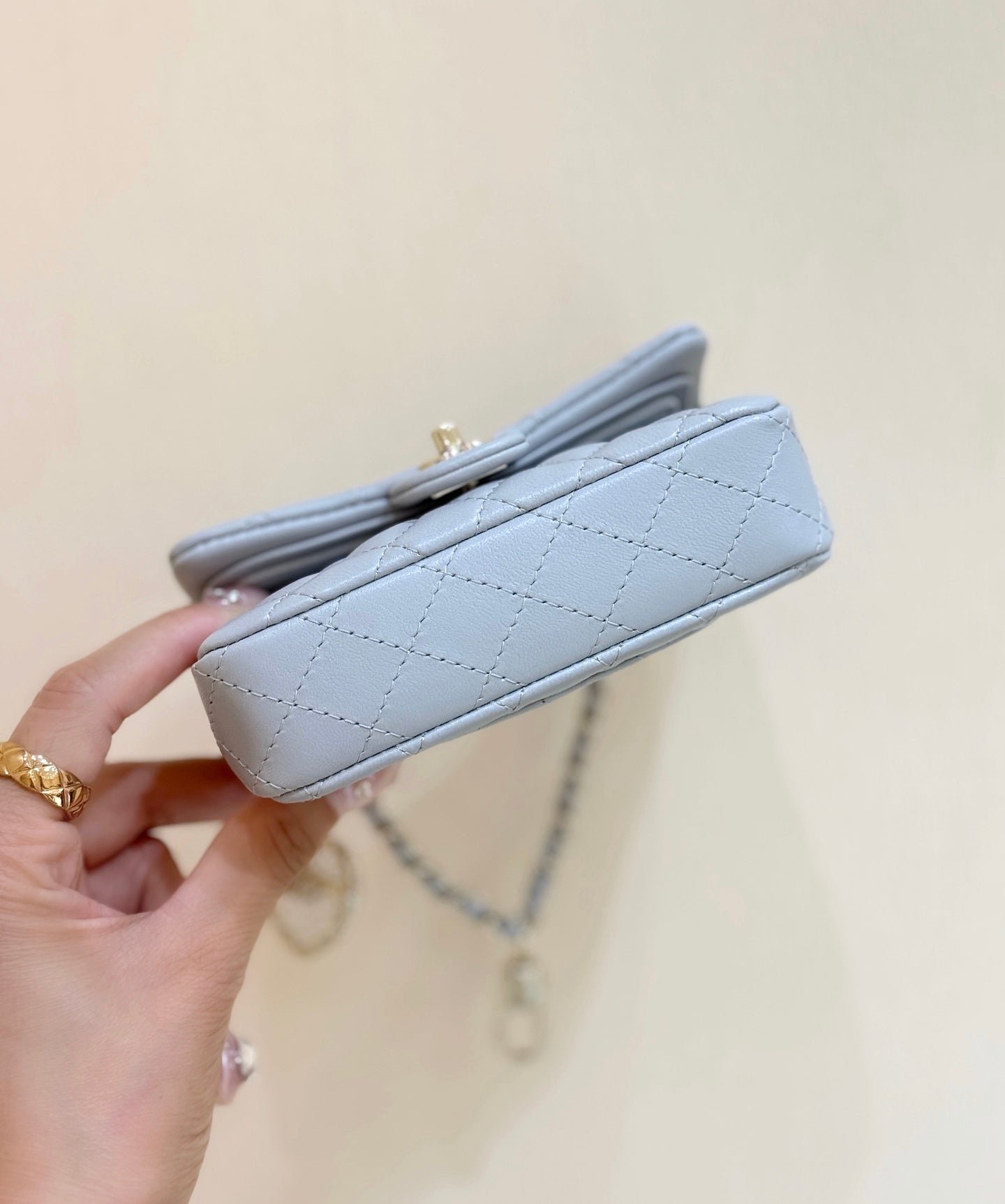 CHANEL 25S FLAP CHARM BAG 13 IN SKY BLUE LAMBSKIN - Image 17