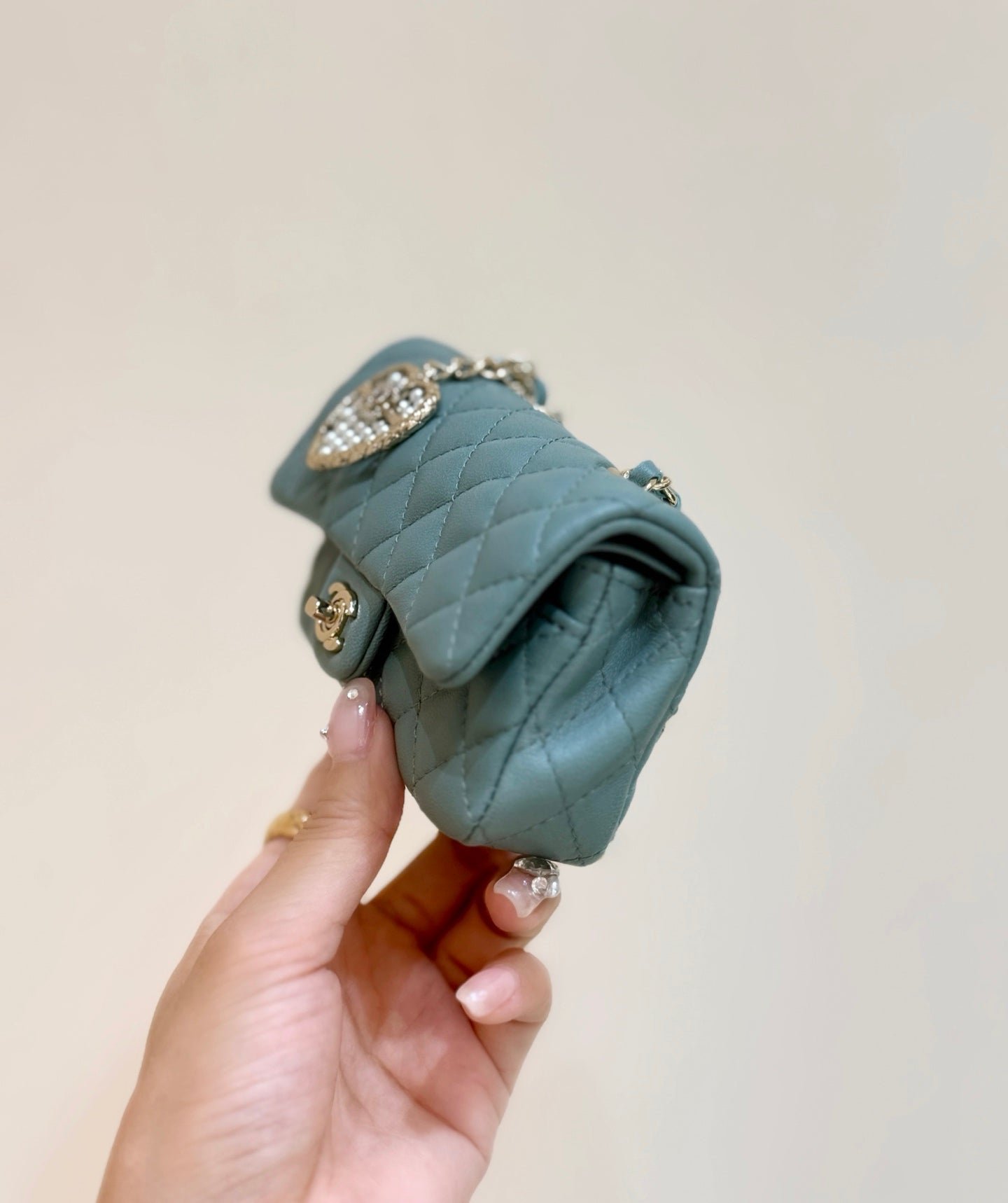 CHANEL 25S FLAP CHARM BAG 13 IN TEAL BLUE LAMBSKIN - Image 13