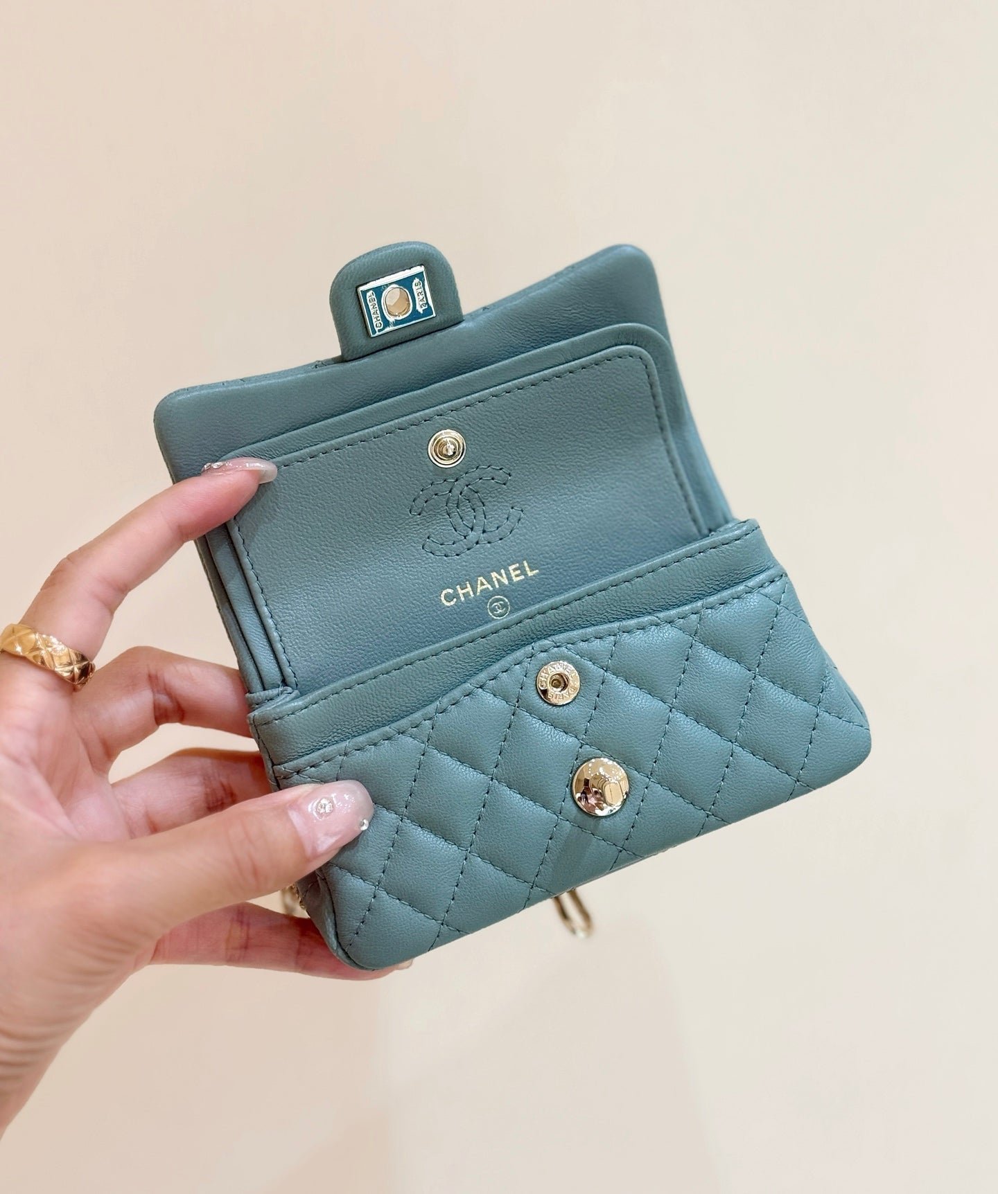 CHANEL 25S FLAP CHARM BAG 13 IN TEAL BLUE LAMBSKIN - Image 6