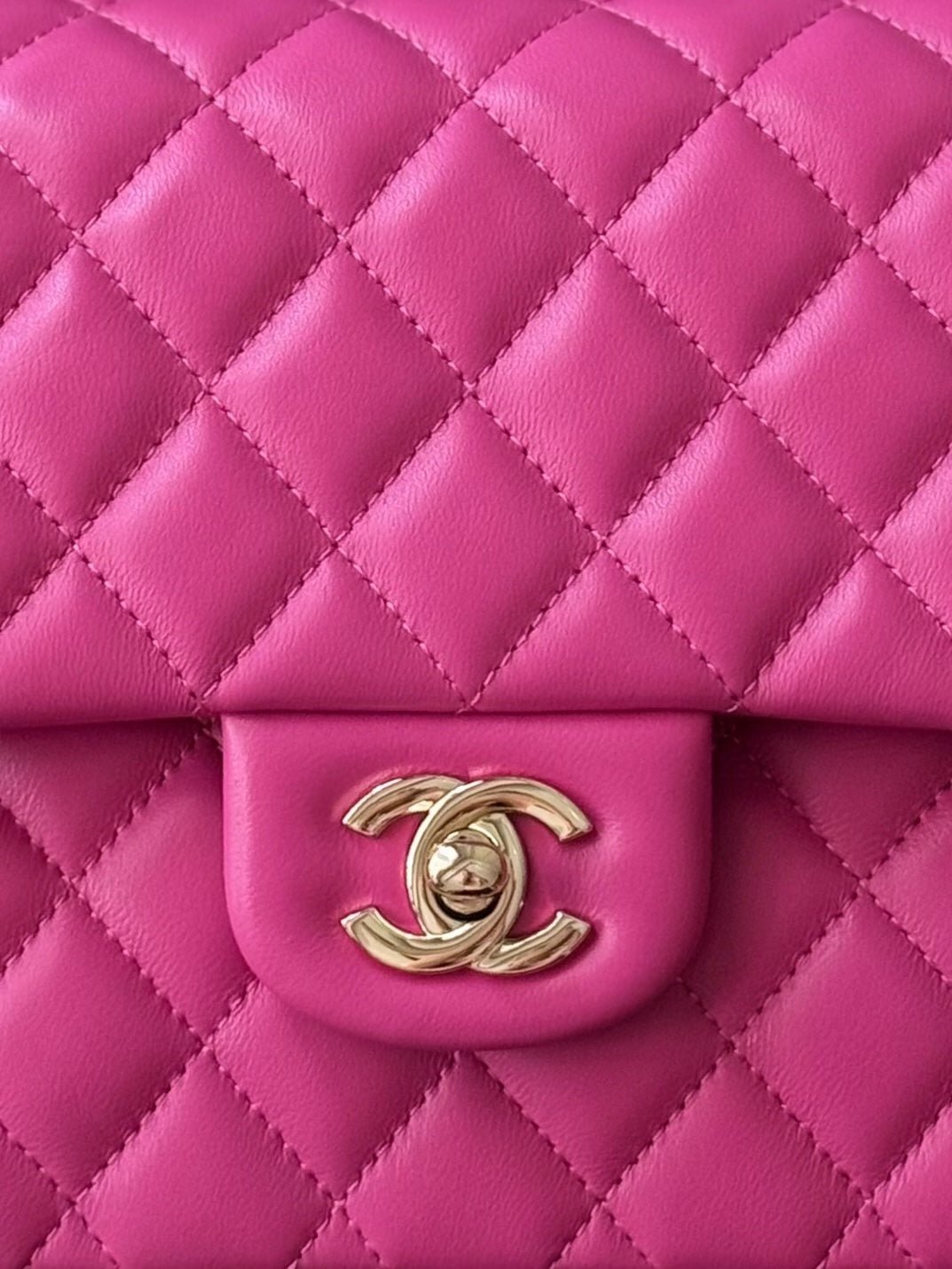 CHANEL 25S CLASSIC FLAP BAG 25 CM IN PINK LAMBSKIN WITH GOLD HARDWARE - Image 2