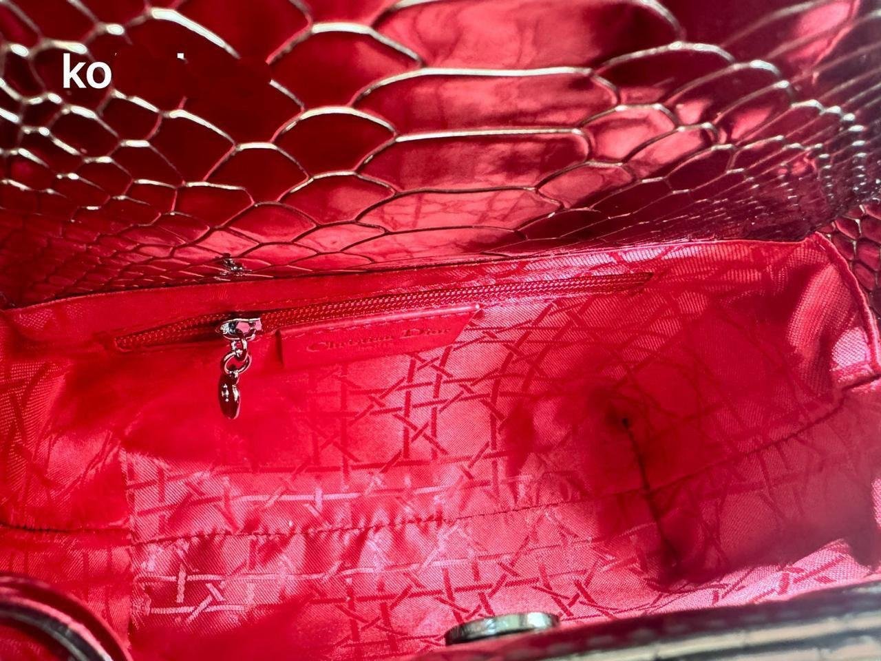 Bright Red 14x18cm Luxury Iconic Designer Bag - Image 3
