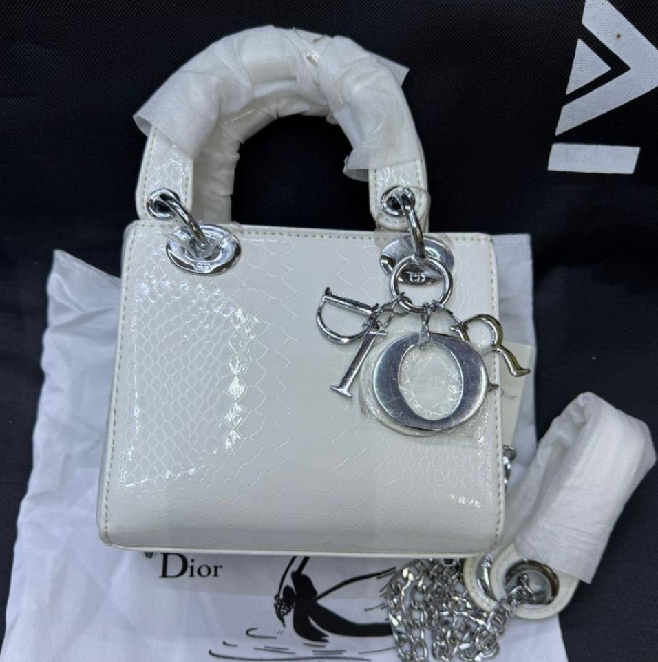 Snow White 14x18cm Luxury Iconic Designer Bag