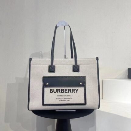 Burberry 718 Tote Bag – Beige with Black Trim, 41 cm