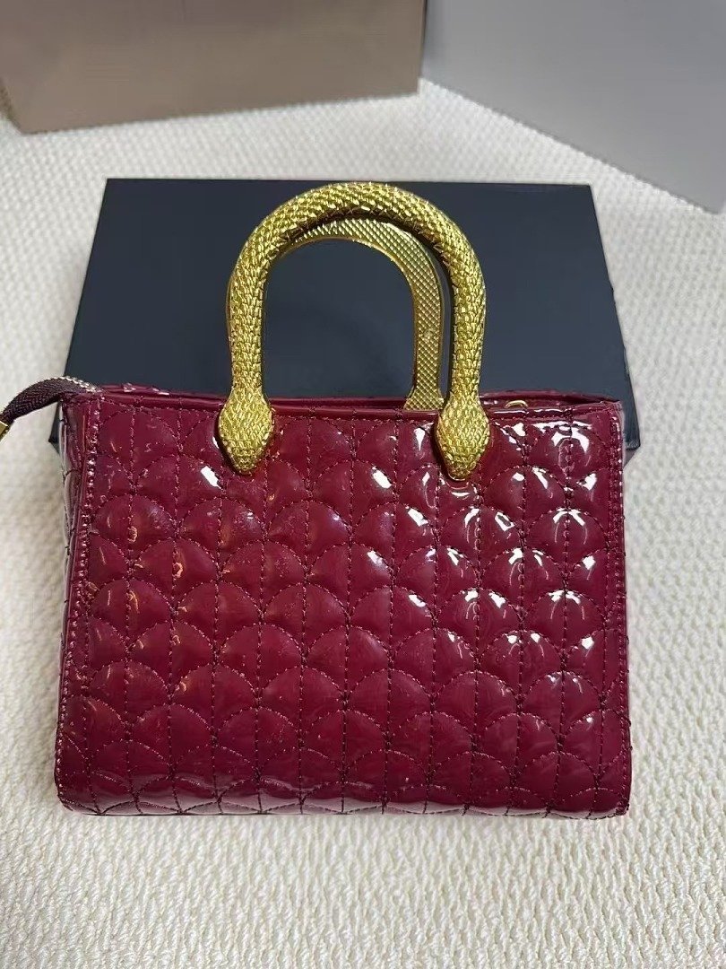 bvlgari-2088-top-handle-bag-burgundy-23-cm-1.jpg Bvlgari 2088 Top Handle Bag – Burgundy, 23 cm - Image 1