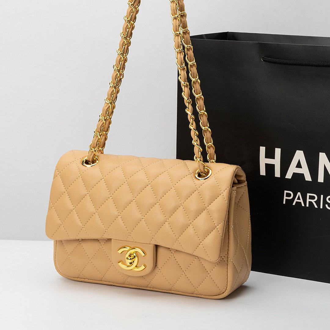 chanel-1112-e7be8ae7bab9-shoulder-bag-beige-26-cm-1.jpg Chanel 1112 羊纹 Shoulder Bag – Beige, 26 cm - Image 1