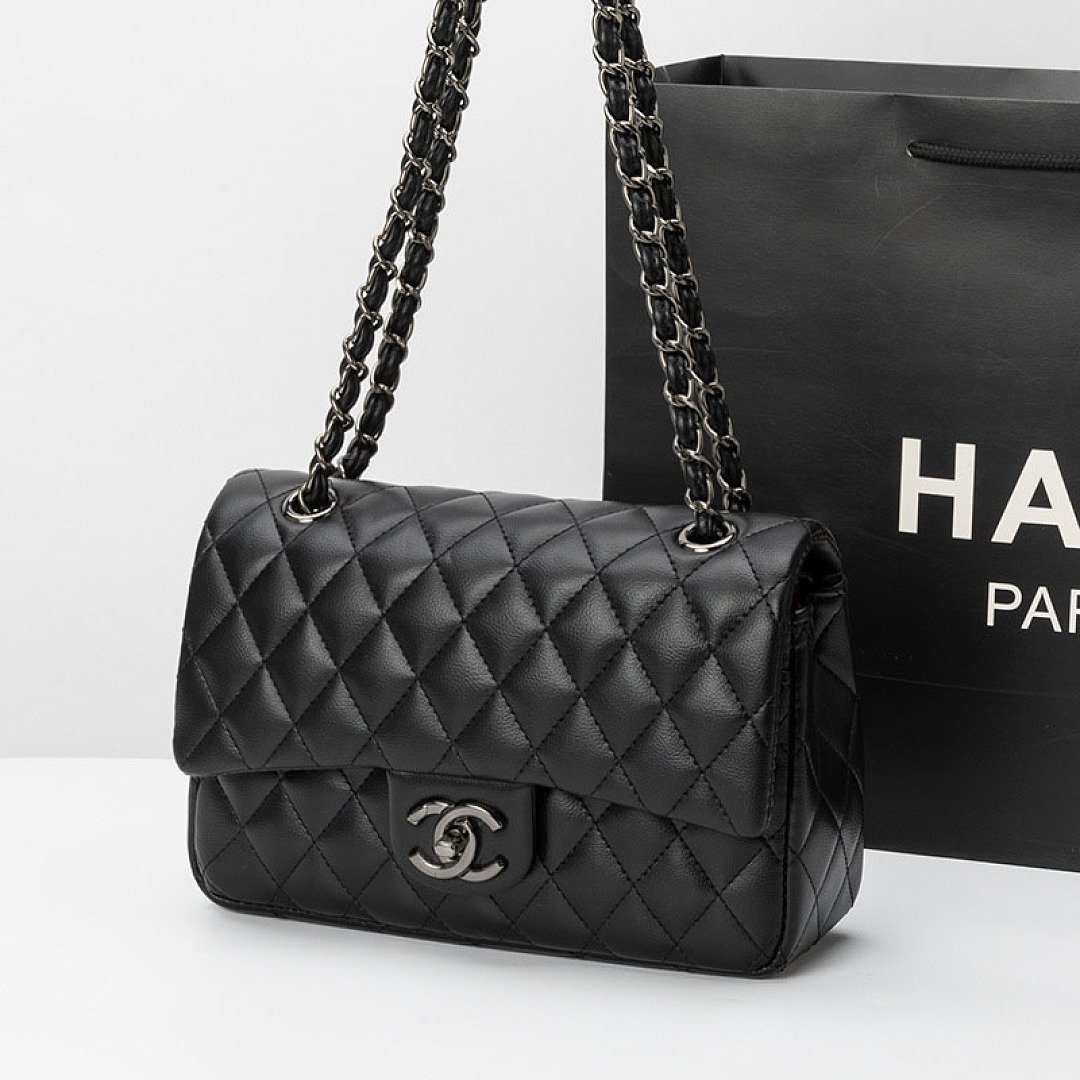 chanel-1112-e7be8ae7bab9-shoulder-bag-black-26-cm-1-2.jpg Chanel 1112 羊纹 Shoulder Bag – Black, 26 cm - Image 1