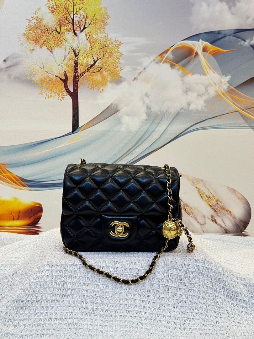 chanel-1115-shoulder-bag-black-18-cm-1.jpg Chanel 1115 Shoulder Bag – Black, 18 cm - Image 1