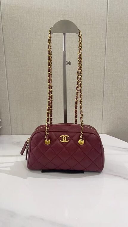 Chanel 2532 Shoulder Bag – Burgundy, 21 cm
