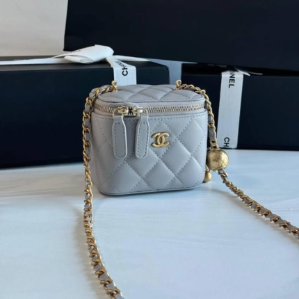 Chanel 2675 Crossbody Bag – Light Gray, 10 cm