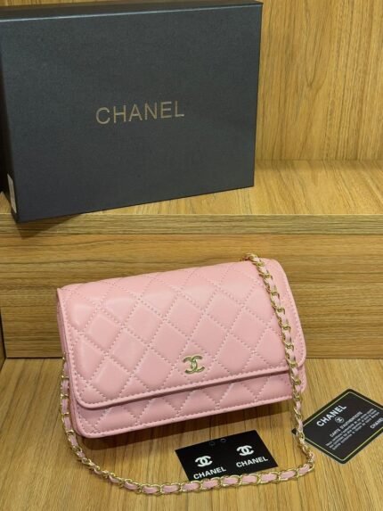 Chanel 33814 Wallet on Chain – Pink, 19 cm