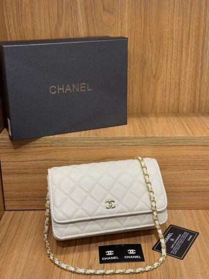 Chanel 33814 Wallet on Chain – White, 19 cm