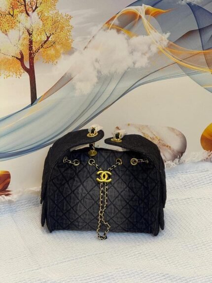 Chanel 5032 Top Handle Bag – Black, 26 cm