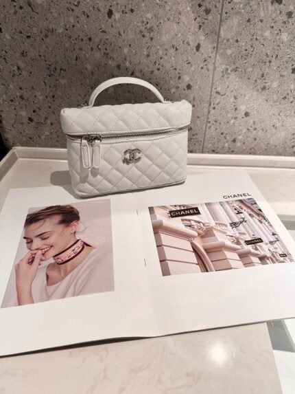 Chanel 5070 Top Handle Bag – White, 20 cm