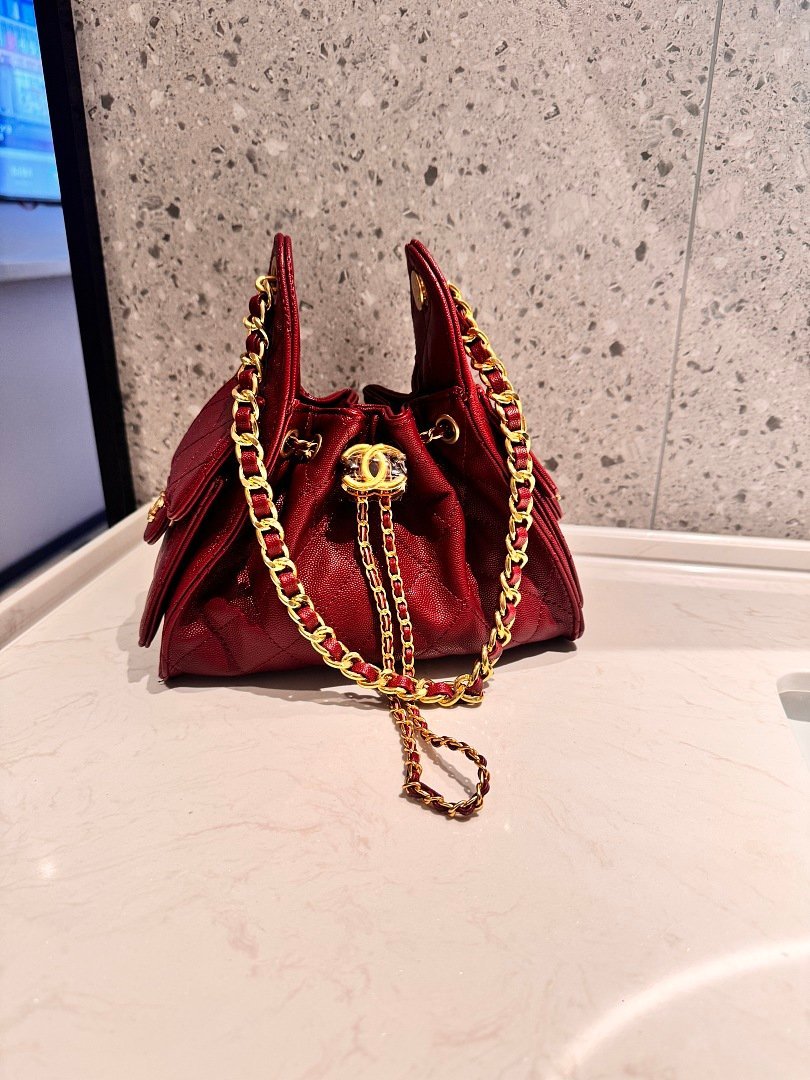 chanel-5076-bucket-bag-burgundy-20-cm-1.jpg Chanel 5076 Bucket Bag – Burgundy, 20 cm - Image 1