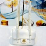 Chanel 5133 Shoulder Bag – White, 23 cm