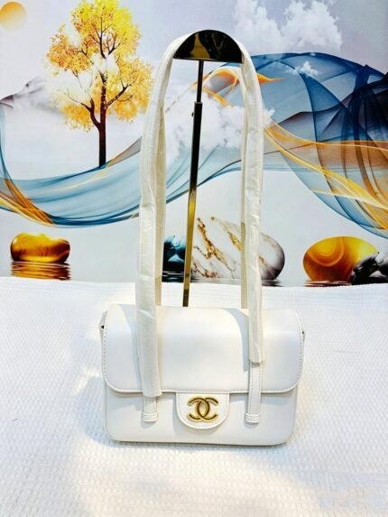Chanel 5133 Shoulder Bag – White, 23 cm