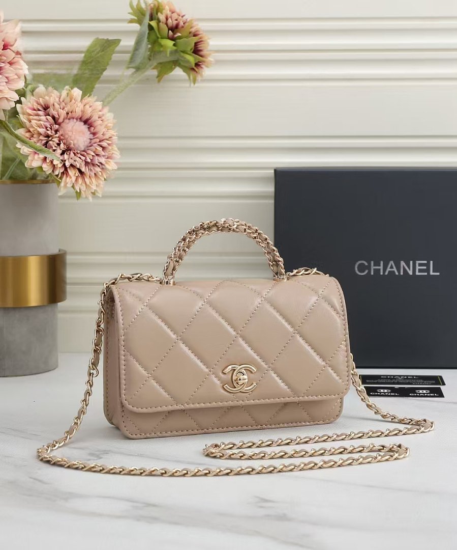 chanel-6828-top-handle-bag-apricot-19-cm-1.jpg Chanel 6828 Top Handle Bag – Apricot, 19 cm - Image 1