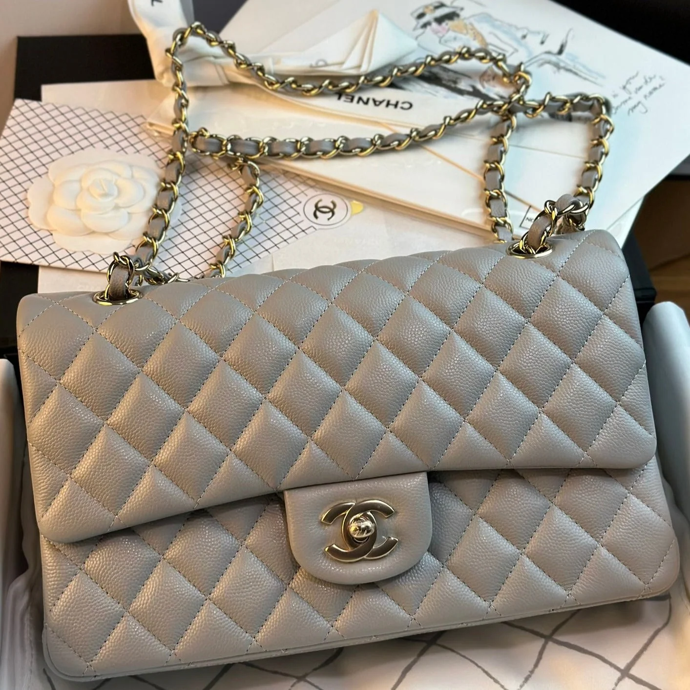FLAP BAG 25CM GOLD HARDWARE GREY CAVIAR FLAP BAG 25CM GOLD HARDWARE GREY CAVIAR